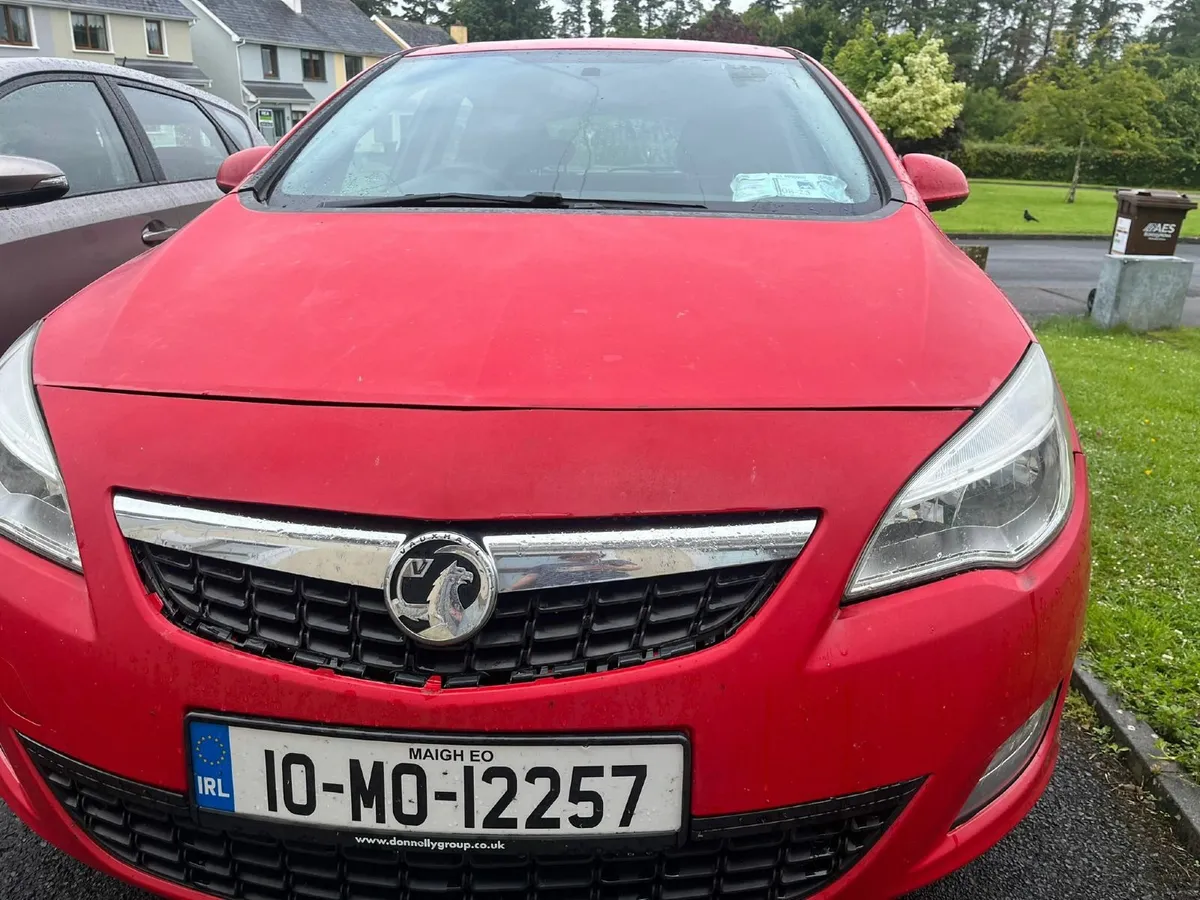 Vauxhall Astra 2010 - Image 2