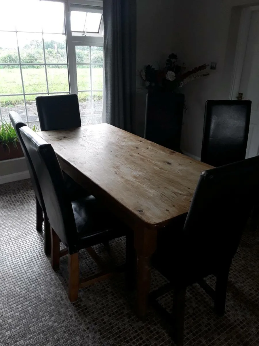 6 leather dining chairs  top quality 200e - Image 4