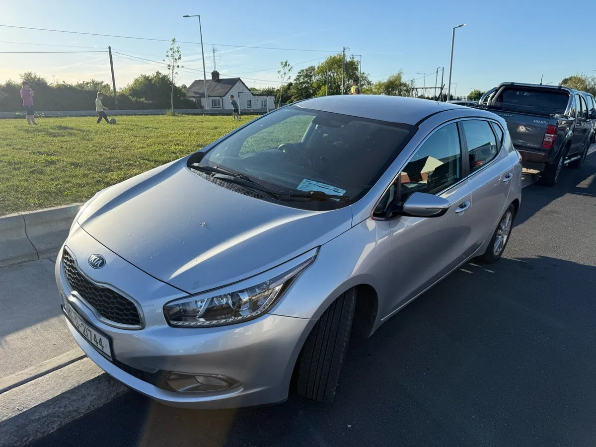 2014 (141) Kia Ceed 1.4 Crdi - Image 1