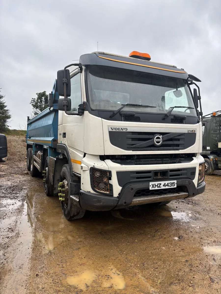 2012 Volvo tipper - Image 4
