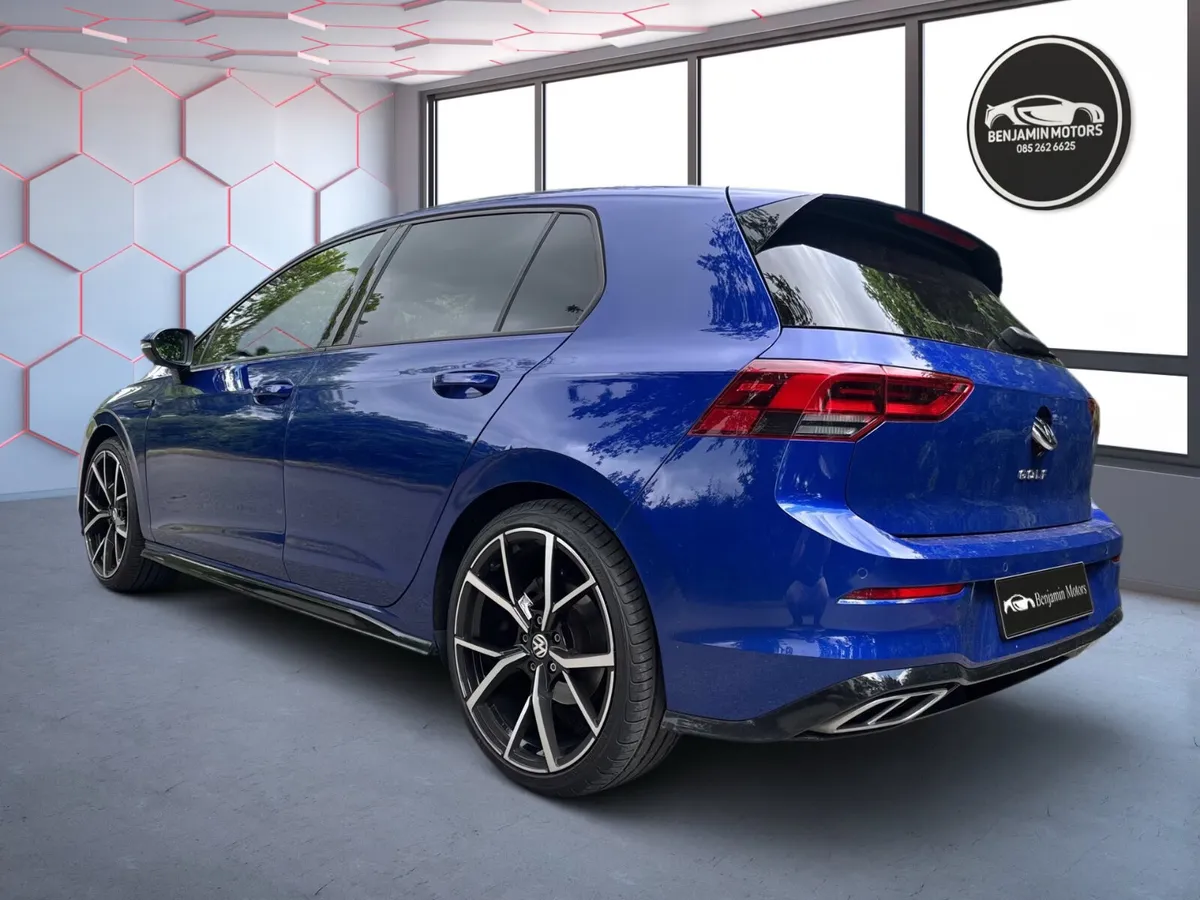 Volkswagen Golf 2021 R Line High Specs Manual - Image 4
