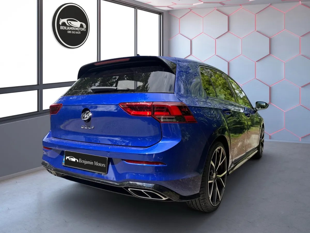 Volkswagen Golf 2021 R Line High Specs Manual - Image 3