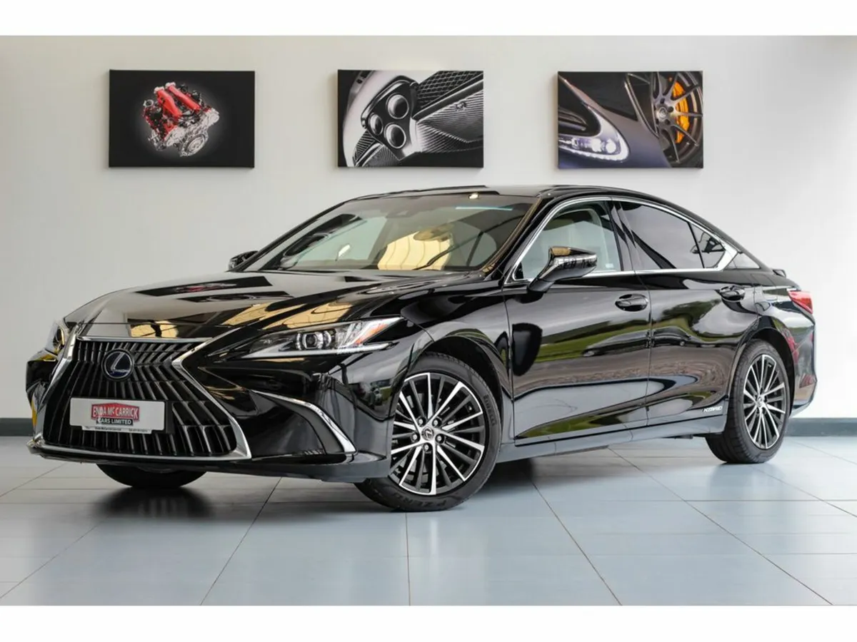 Lexus ES Dynamic - Image 1