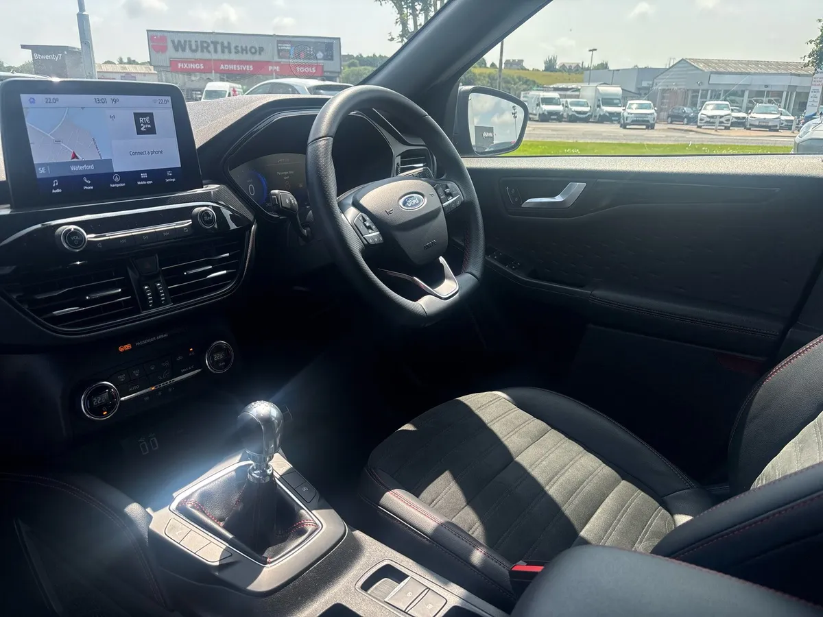 Ford Kuga 2021 - Image 3