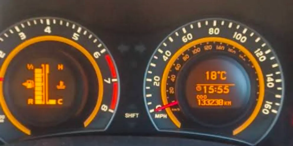 Toyota Auris - 135000km -1.3 Petrol - Image 4