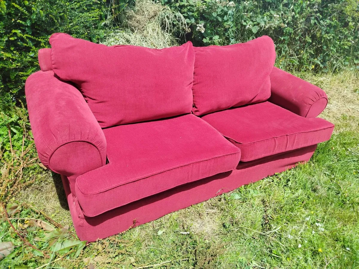 Sofa three seater good condition - Image 3