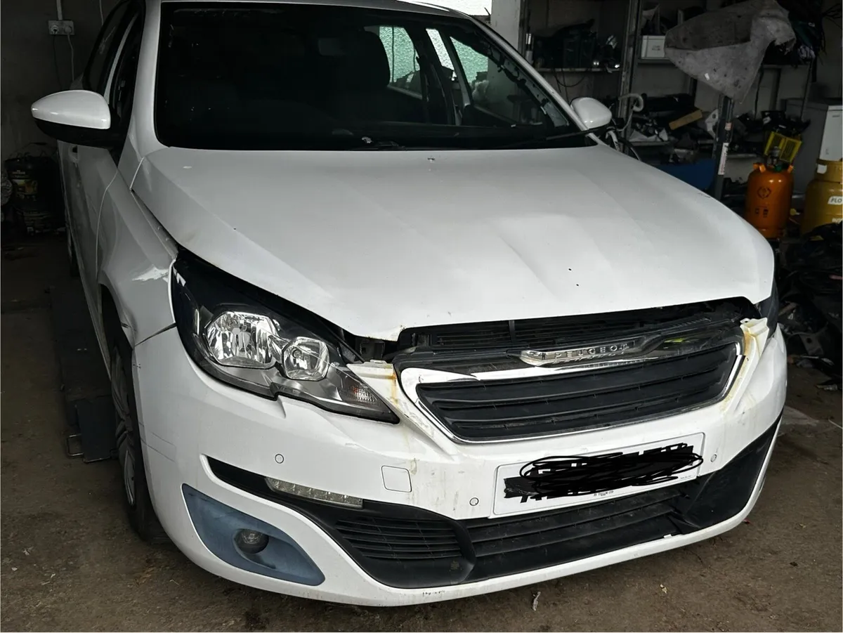 Peugeot 308 MK2 BREAKING 2017 1.6 Diesel 30k miles - Image 1