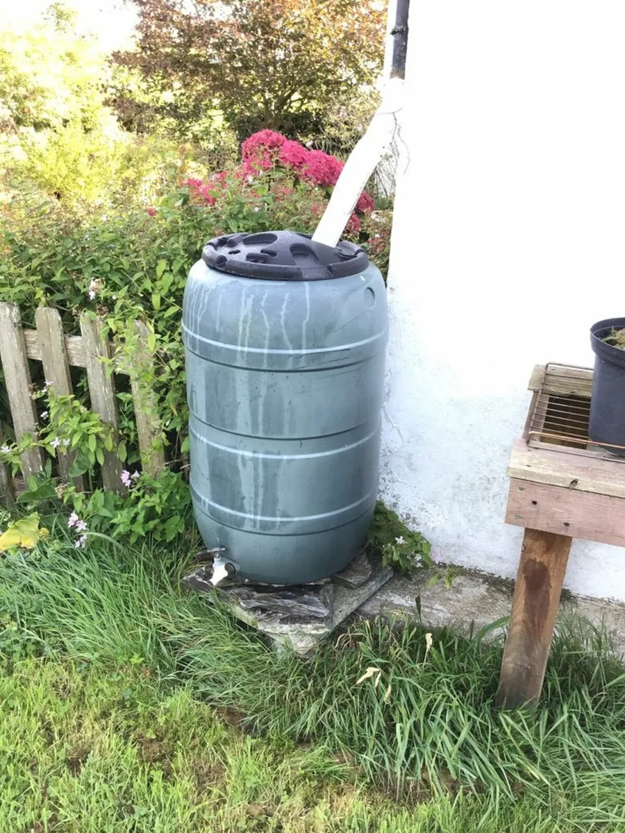 Water Butt Barrel SETS with lids, taps and stands - Image 2