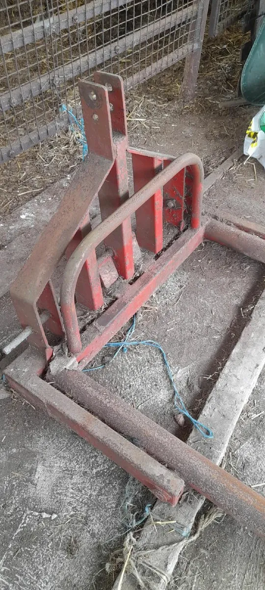 Single Bale Lifter - Image 2