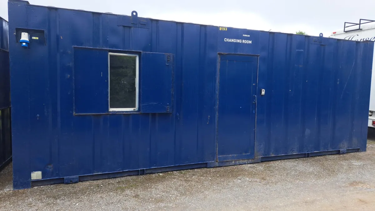 Cabin Changing room - Image 1