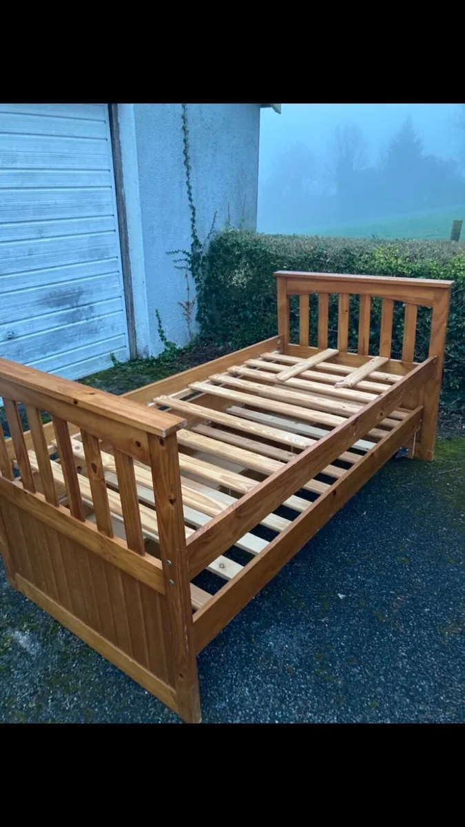 Twin bed - Image 2