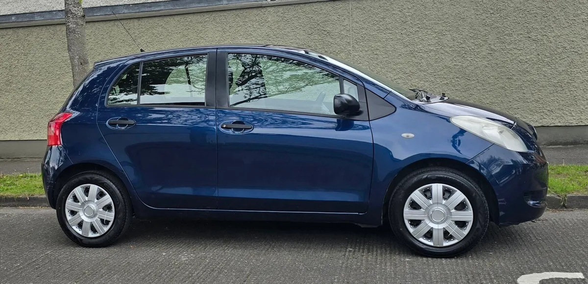 Toyota Yaris 2007 car - Image 1