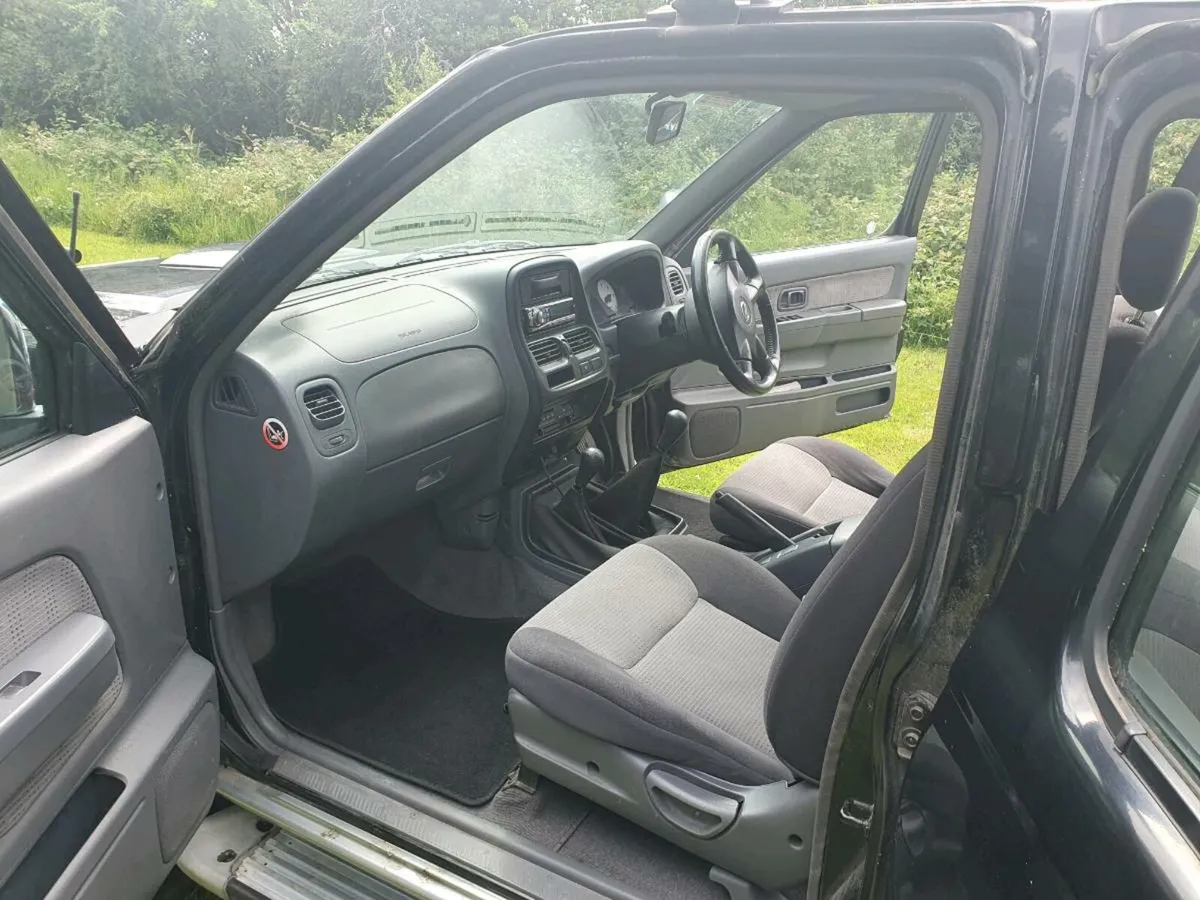Car - Image 4