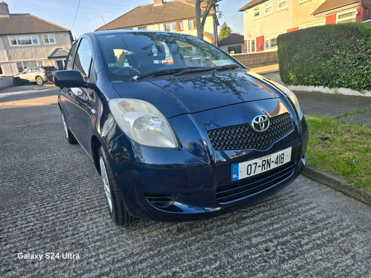 Toyota Yaris 2007 car - Image 4