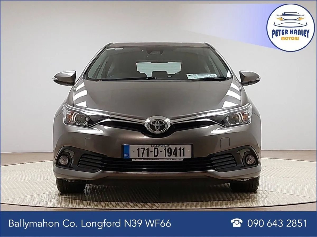Toyota Auris 1.2 D4-t 5Dr Luna - Image 4