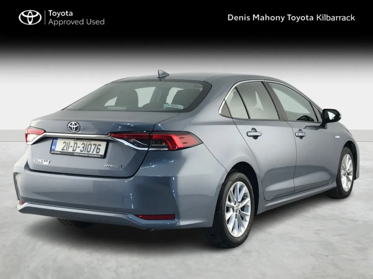 Toyota Corolla HYBRID LUNA SALOON - Image 2