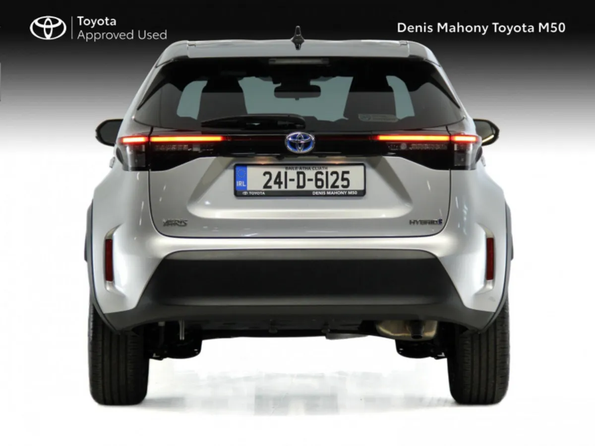 Toyota Yaris Cross Luna Sport Hybrid Auto - Image 4