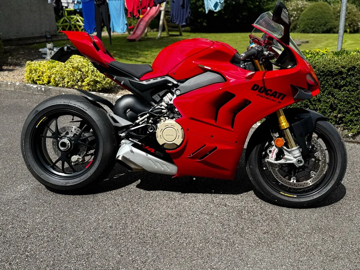 Ducati Panigale V4S - Image 1