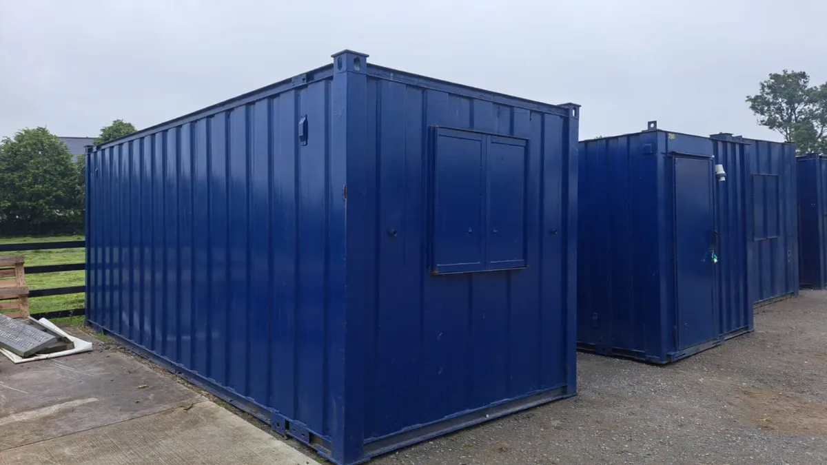 Cabin office - Image 1