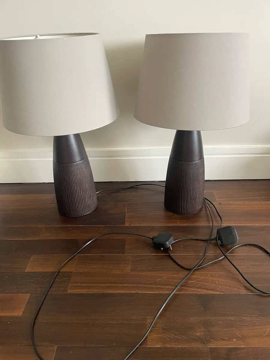 2 x matching lamps - Image 4