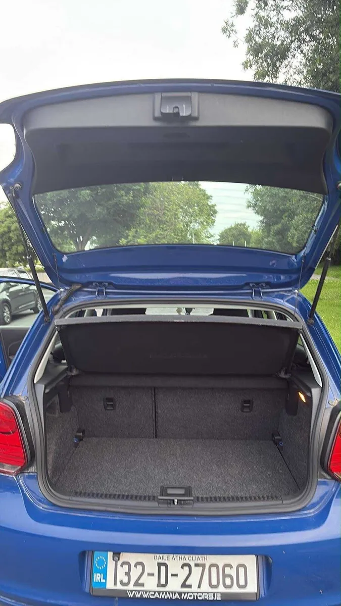 Automatic VW Polo 2013 low mileage - Image 3