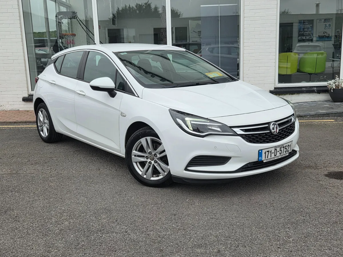 Vauxhall Astra 2017 - Image 1