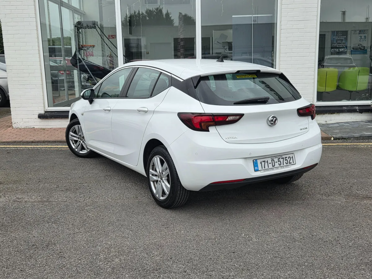 Vauxhall Astra 2017 - Image 2