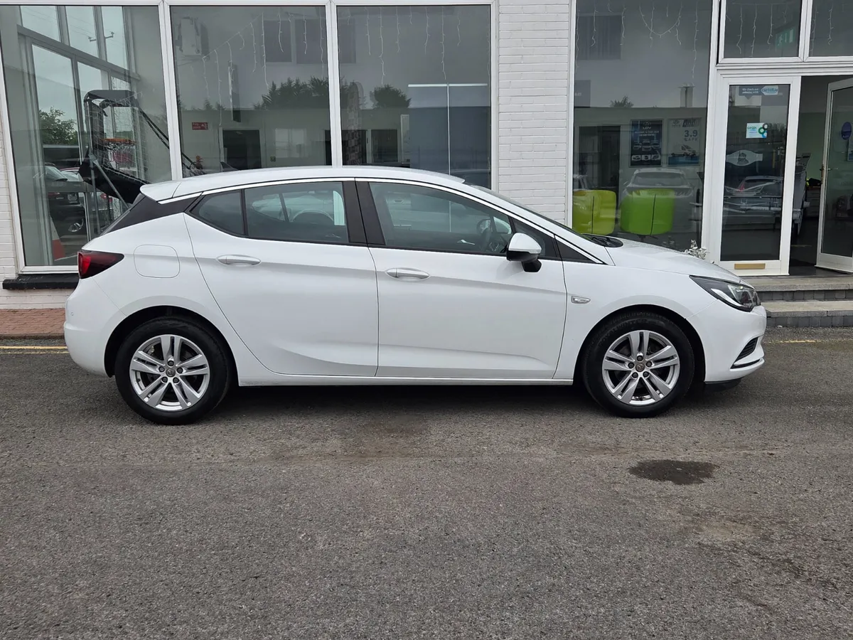 Vauxhall Astra 2017 - Image 3