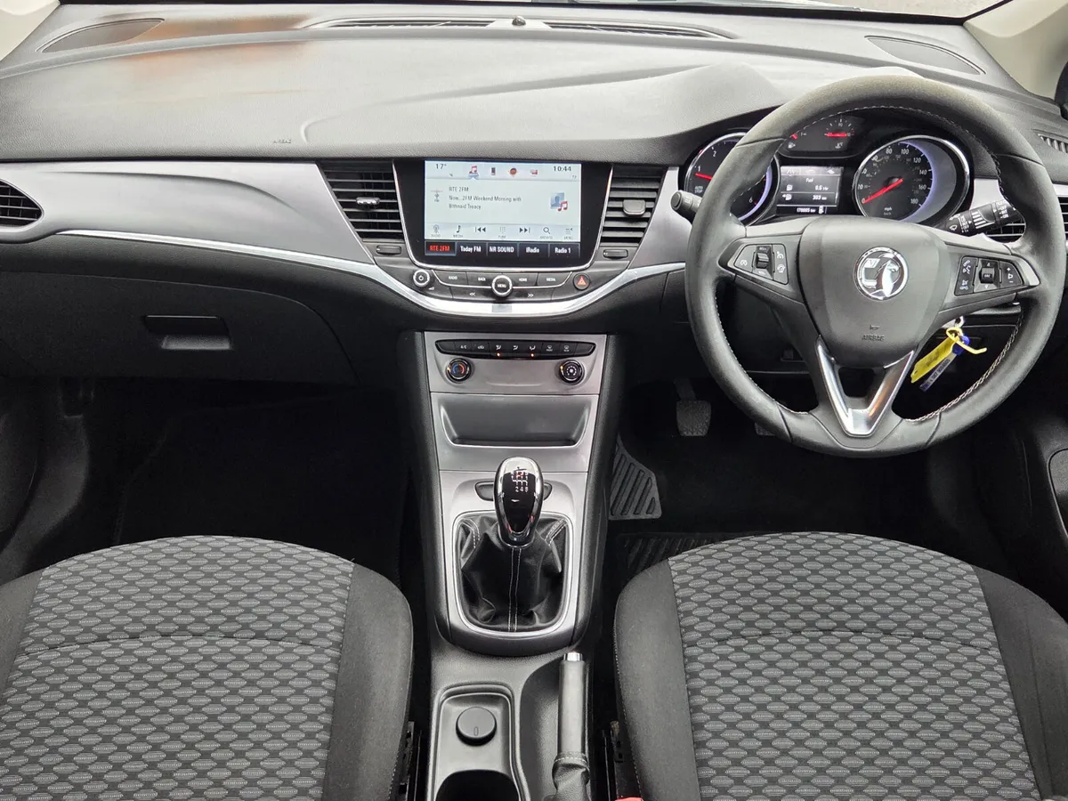 Vauxhall Astra 2017 - Image 4