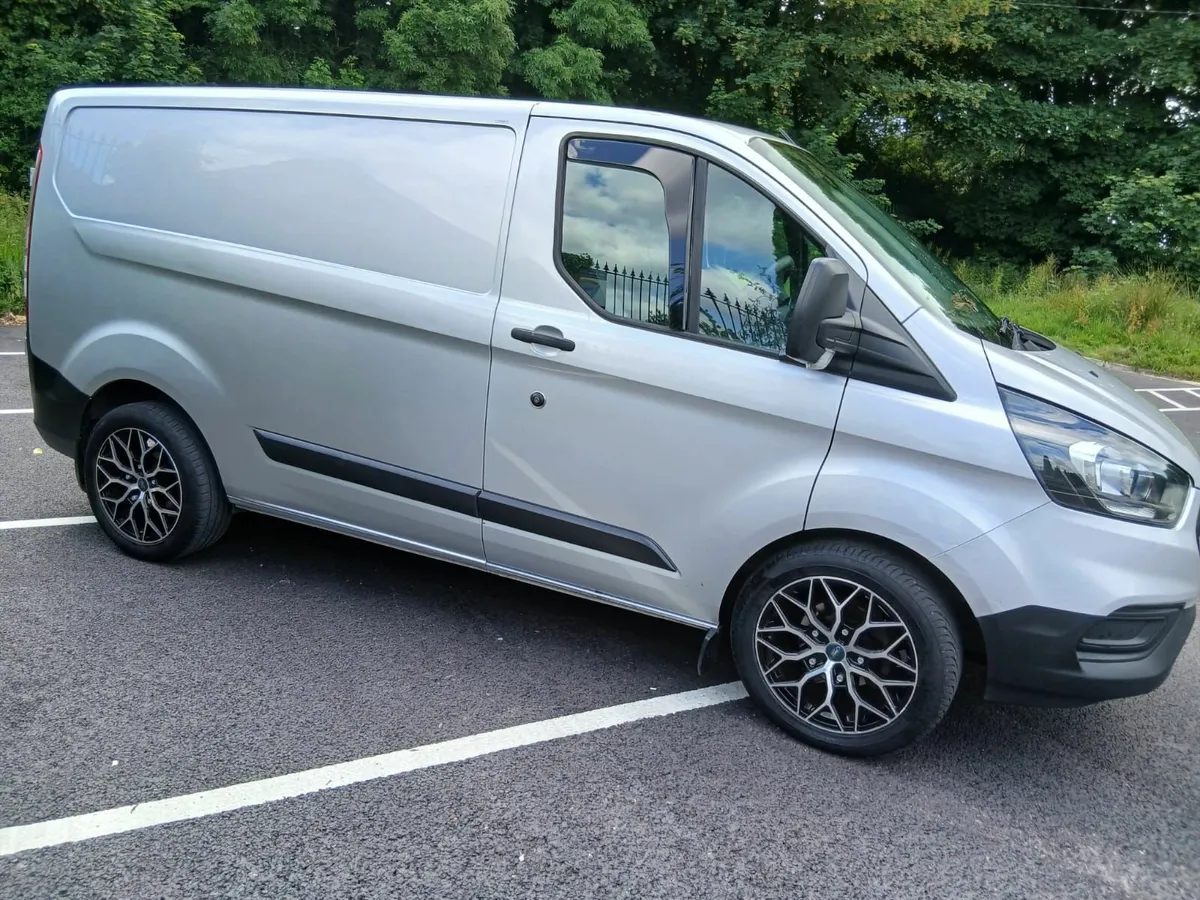 Ford Transit Custom 2019 - Image 4