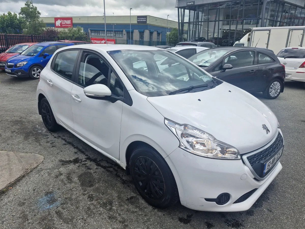 Peugeot 208 2015 - Image 3