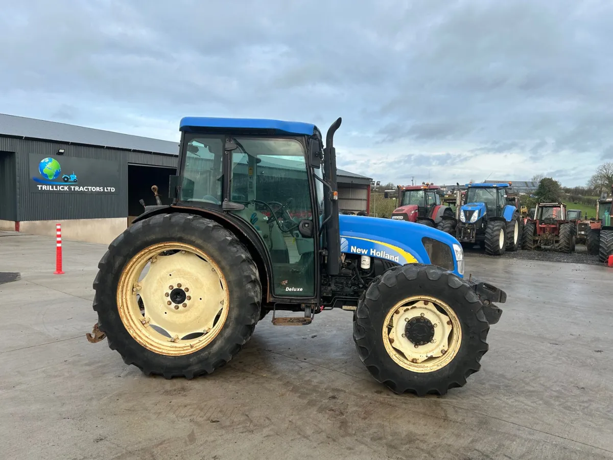 New Holland T4050 4WD - Image 1
