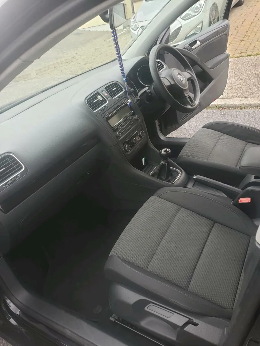 Volkswagen golf 1.6 tdi in mint condition - Image 3
