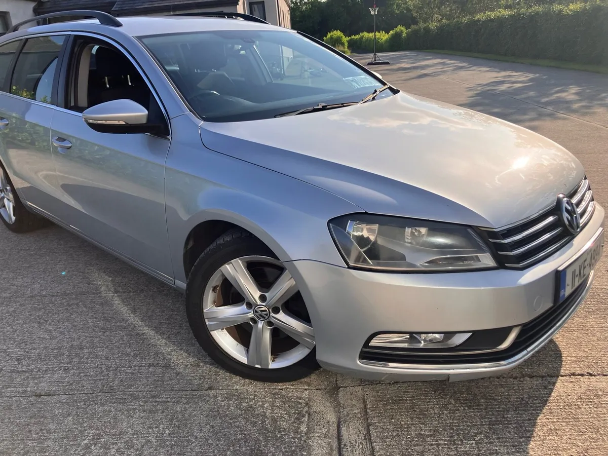 VW Passat 2011 1.6L Bluemotion diesel estate - Image 4