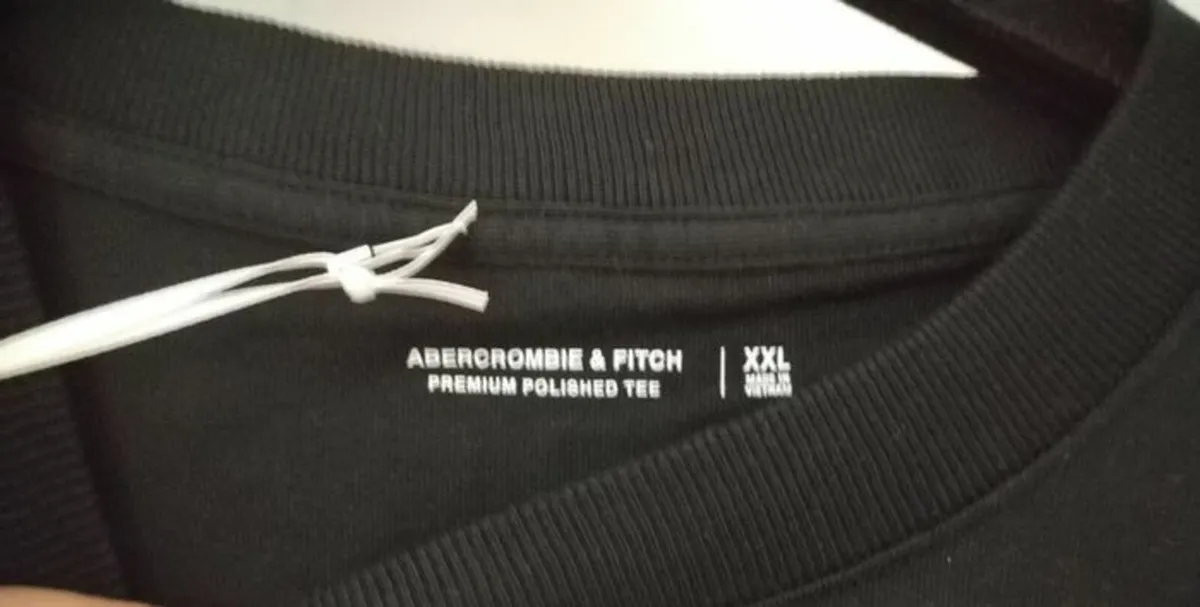 Abercrombie & Fitch black t-shirt - Image 2