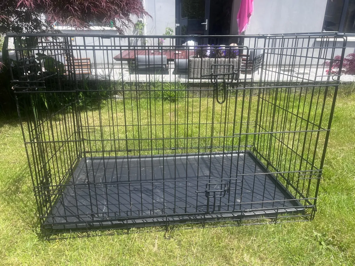 Dog crate - Image 1
