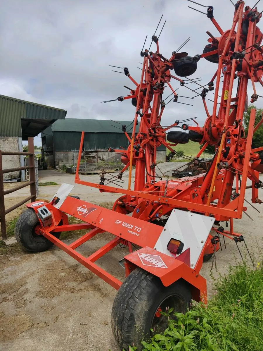 Kuhn 10 rotor tedder - Image 4
