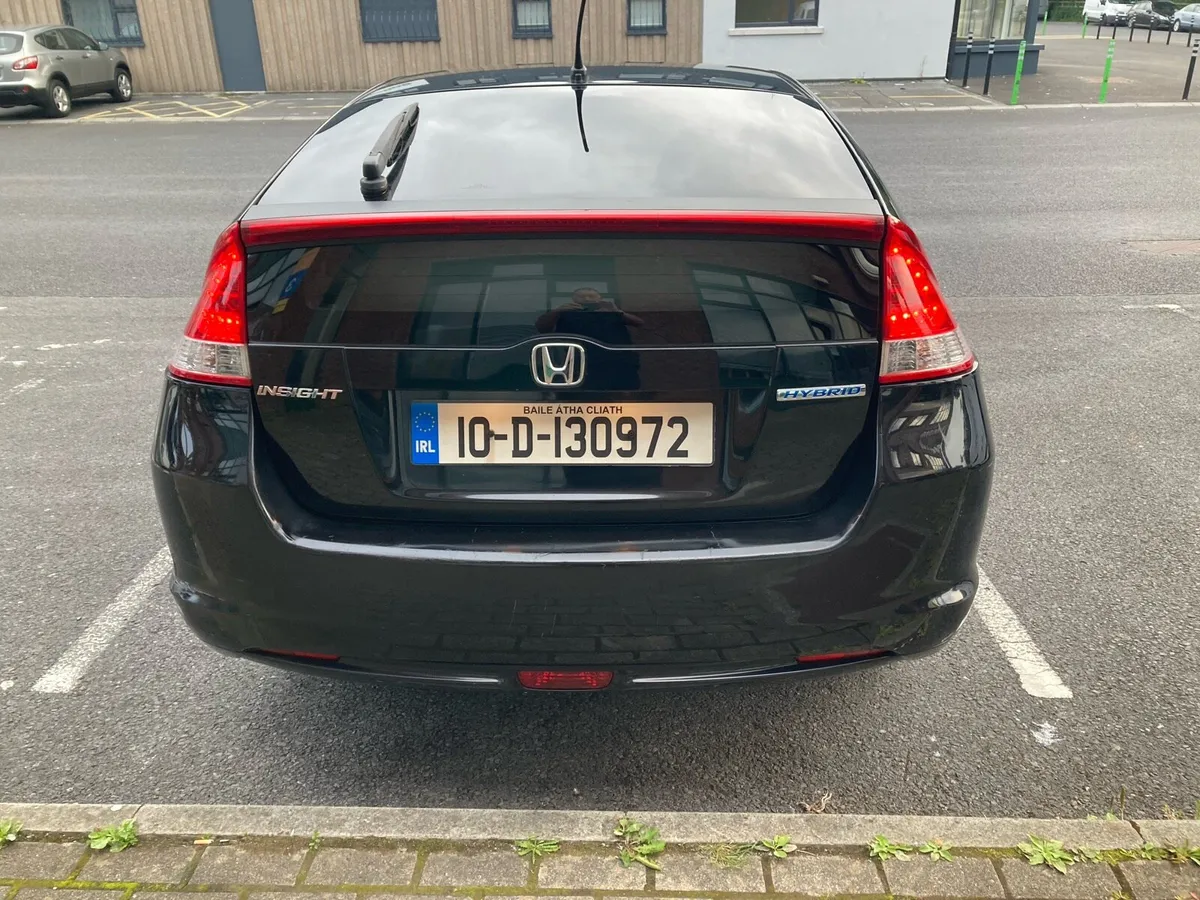 2010 Honda insight hybrid nct&taxed - Image 3