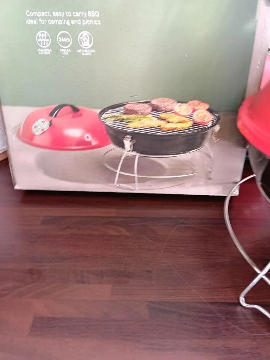 PORTABLE KETTLE CHARCOAL BBQ NEW - Image 1