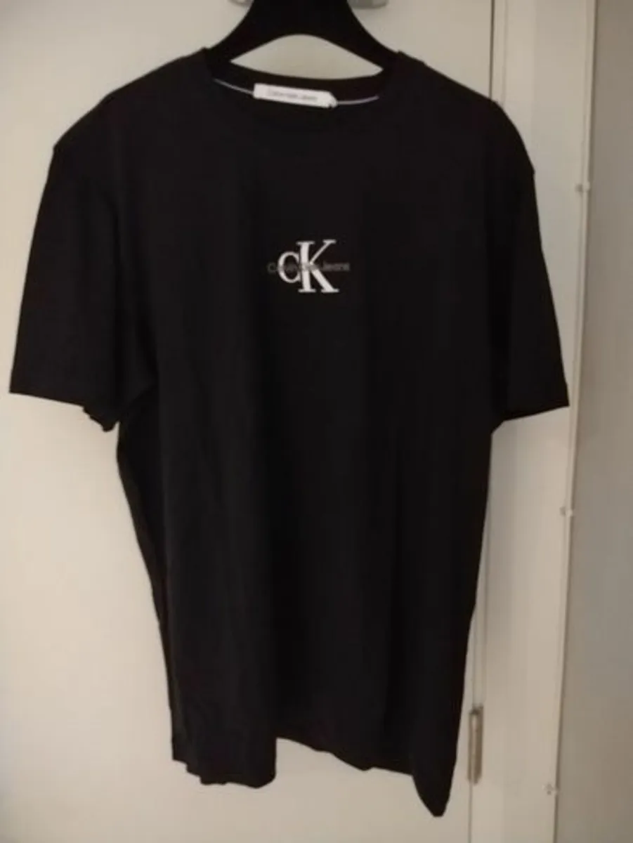 CK black t-shirt - Image 1