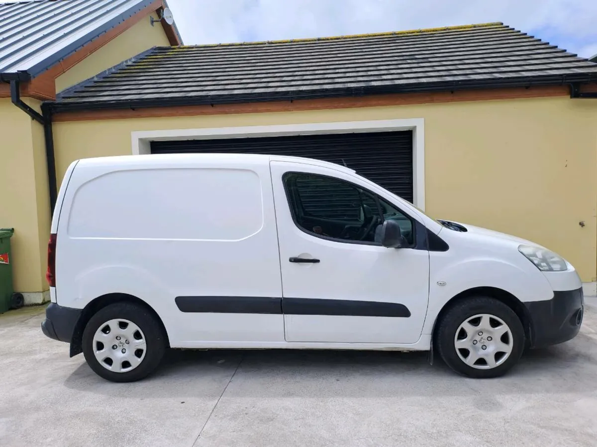 2014 Peugeot Partner Van NEW TEST - Image 2