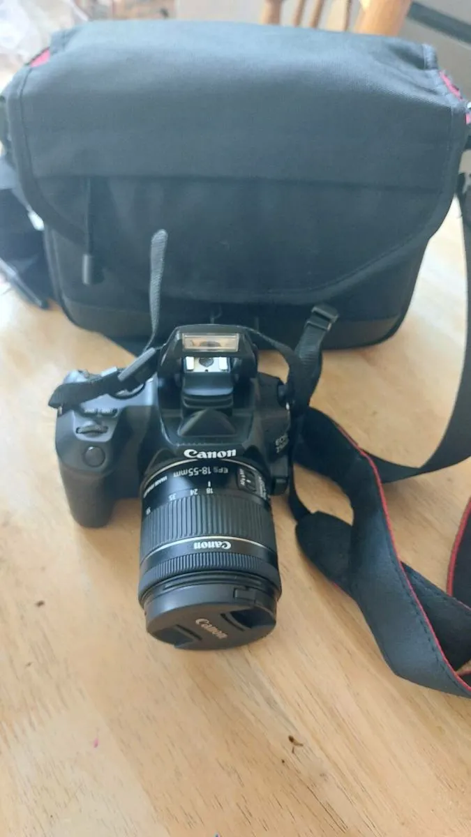 Canon EOS 250 GPS +55/240mm zoom - Image 2
