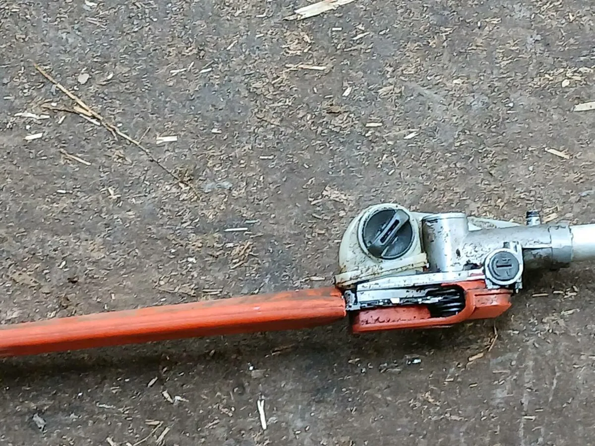 Husqvarna pole saw - Image 4