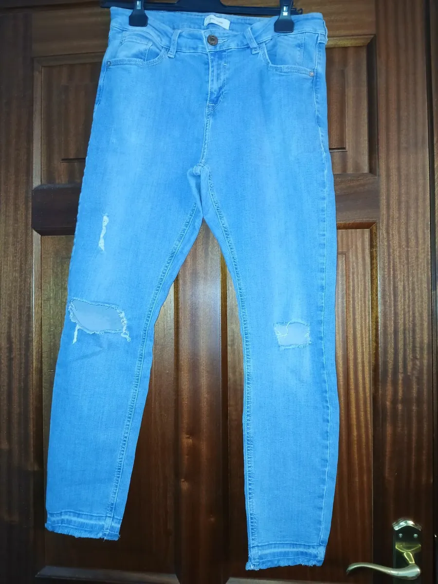 River Island Ripped Jeans Size 14 - Image 4