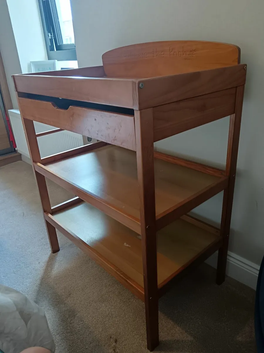Changing table - Image 4