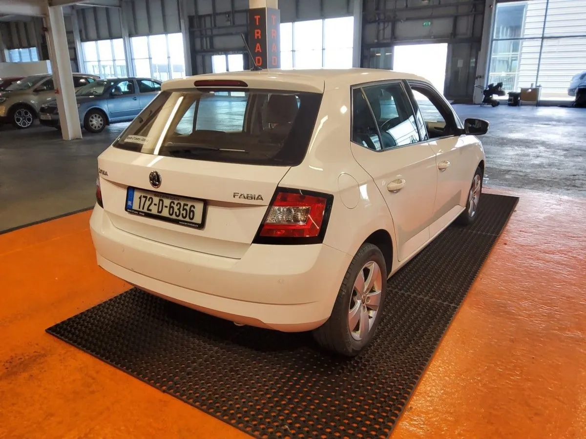 Skoda Fabia 1.0tsi 95hp Active - Image 3