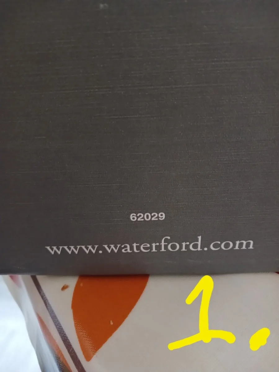 lismore castle Waterford crystal 10 inch bowl - Image 3