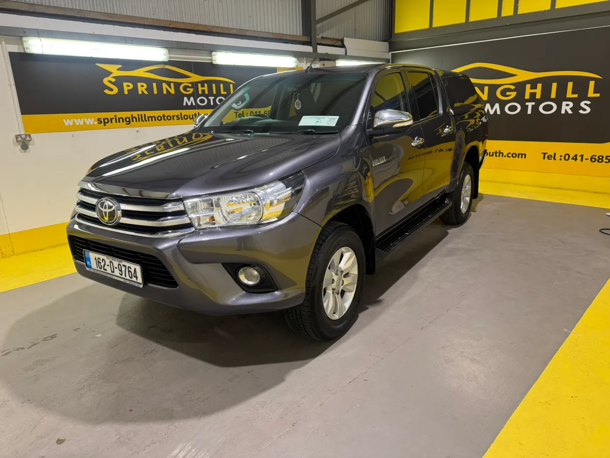 162 Toyota Hilux 2.4 D4D Double Cab Auto NO VAT - Image 1