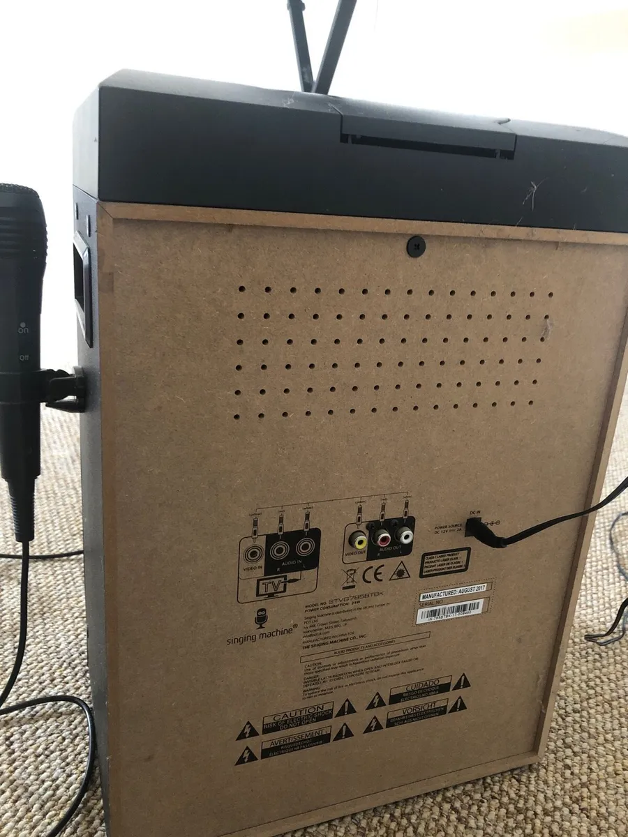 Karaoke machine with microphone - Image 3