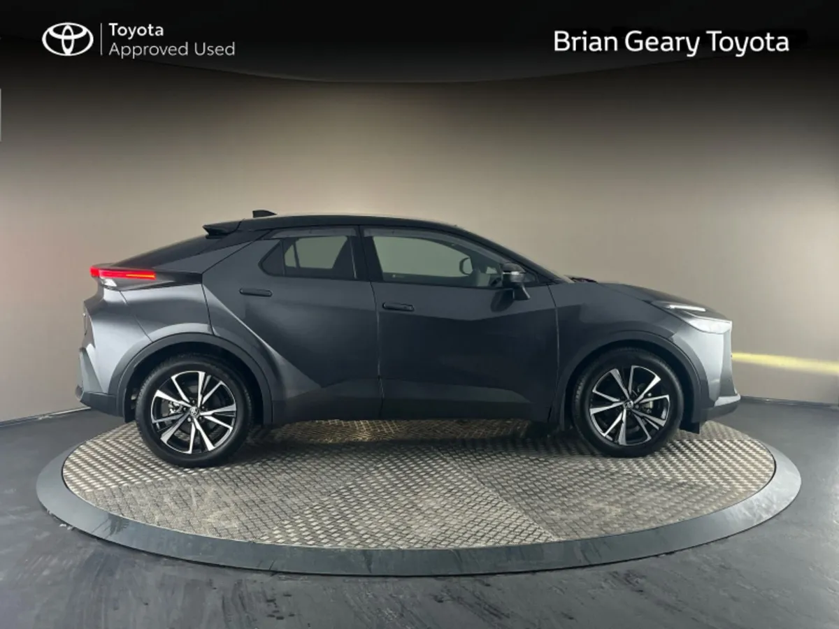 Toyota C-HR HYBRID SPORT+ - Image 3